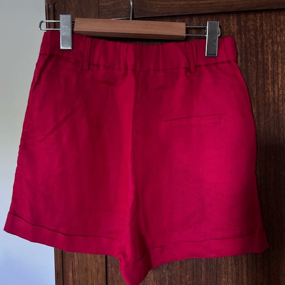 Vibrant Red Linen Shorts - Picture 2 of 3